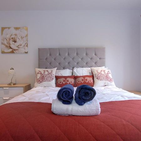 Gorgeous Spacious 2 Bed 2 Bath Apartment Лестър Екстериор снимка