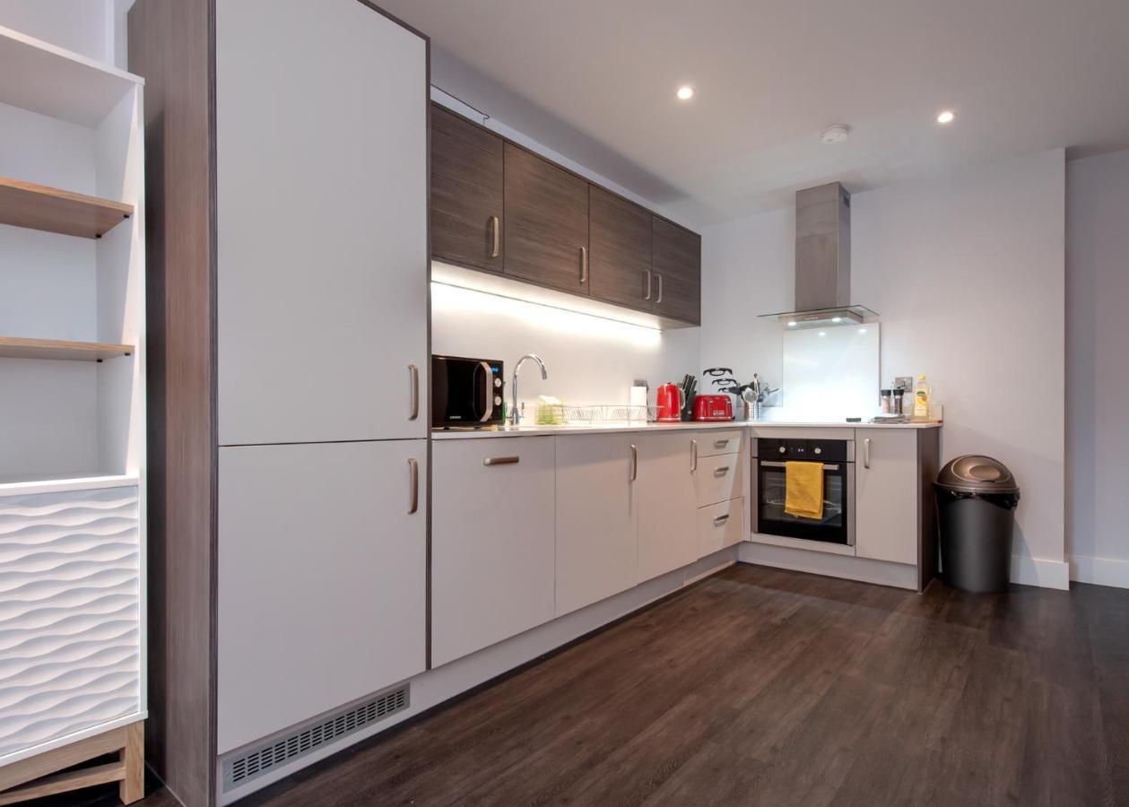 Gorgeous Spacious 2 Bed 2 Bath Apartment Лестър Екстериор снимка