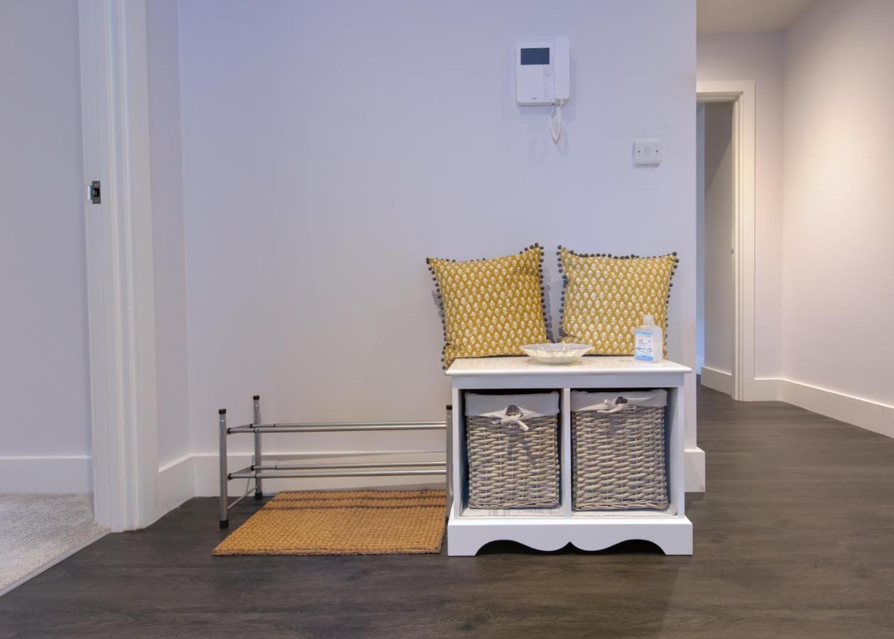 Gorgeous Spacious 2 Bed 2 Bath Apartment Лестър Екстериор снимка