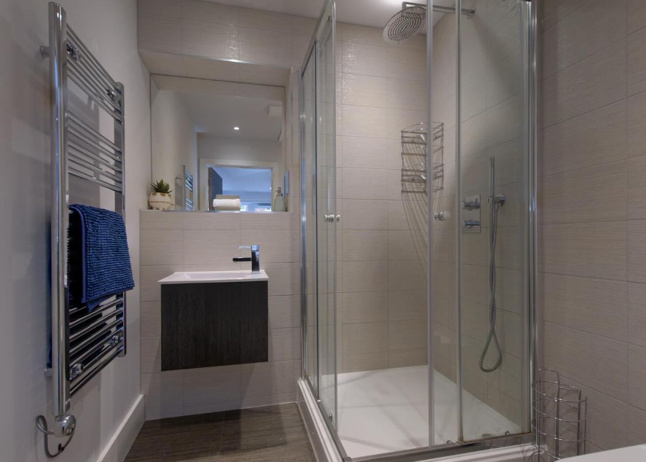 Gorgeous Spacious 2 Bed 2 Bath Apartment Лестър Екстериор снимка